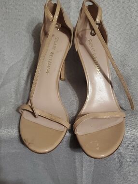Stuart Weitzman Beige Patent Leather Strappy Sandals